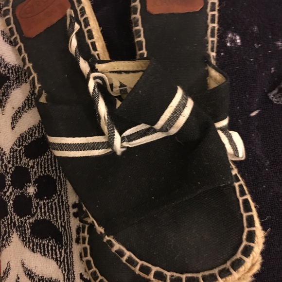 Joan & David circa slip shoe  9 espadrille look 👀 - Picture 5 of 7